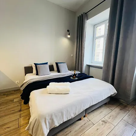 - Ruska Centrum * Breslavia