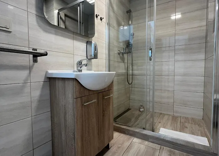 - Ruska Centrum Βρότσλαβ